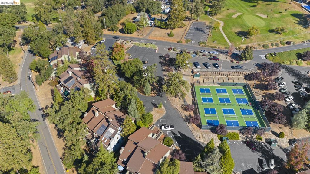12796 Cresthaven Dr, Groveland, CA 95321