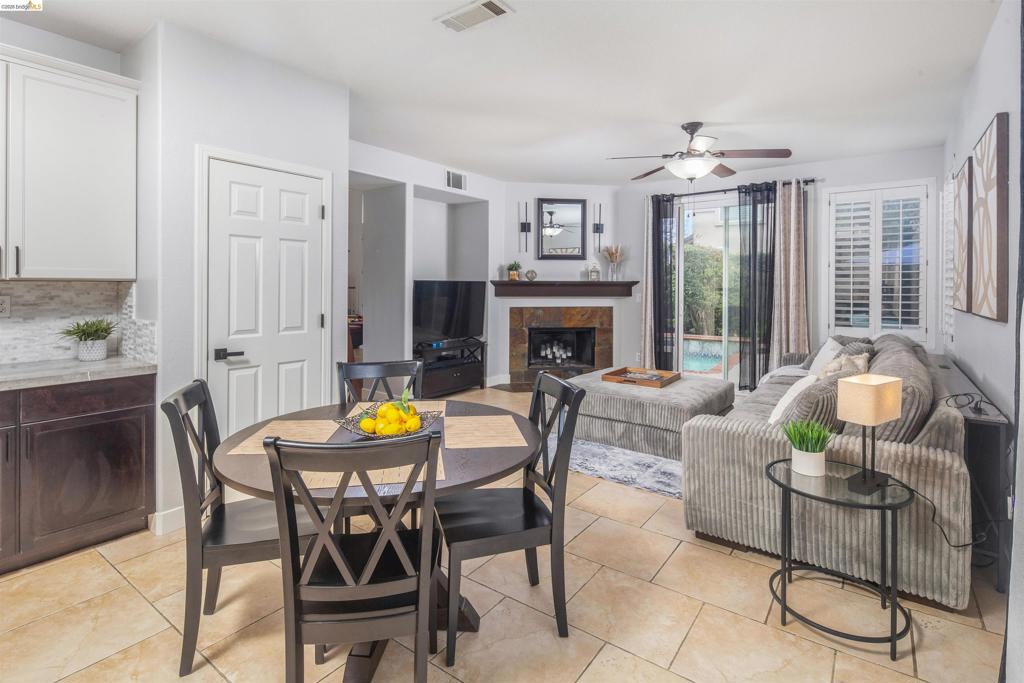 383 Stanwick St, Brentwood (CC), CA 94513