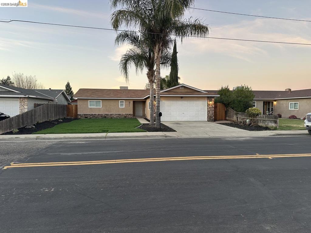 431 Montana AVE, Turlock, CA 95380