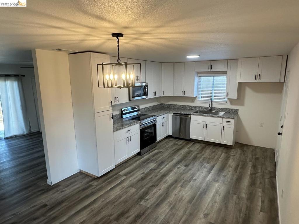 431 Montana AVE, Turlock, CA 95380