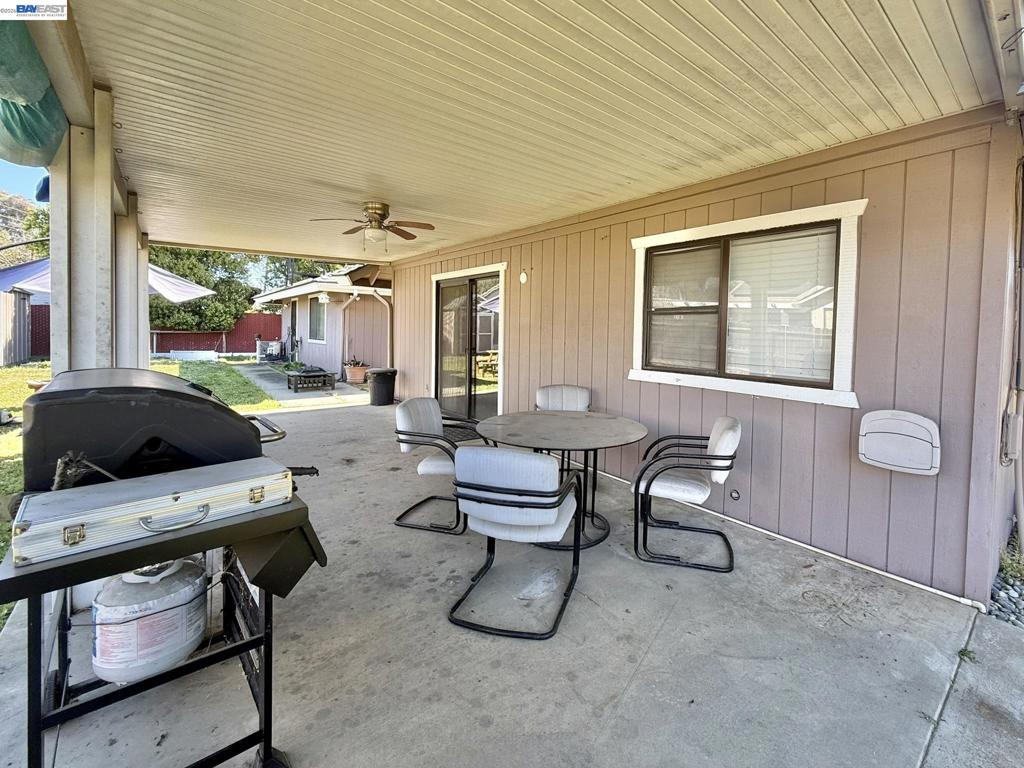 6928 E Lane Ave, Fresno, CA 93727