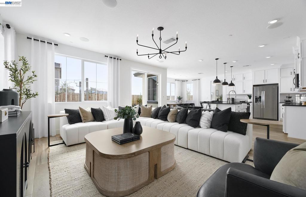 1573 Harvard Way, Manteca, CA 95337