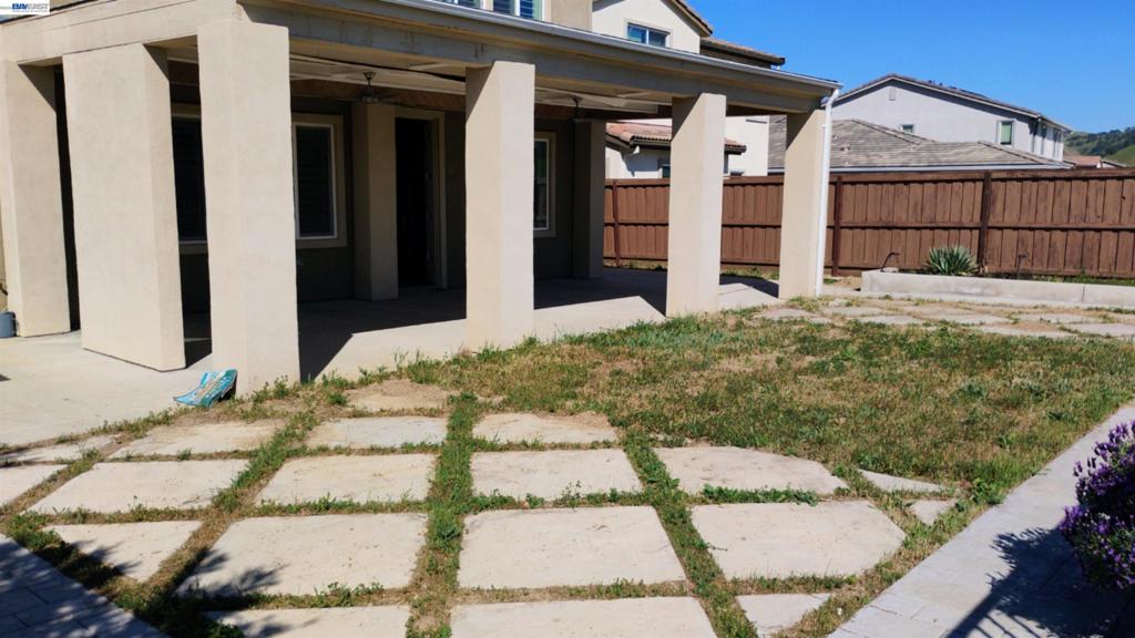 9678 Cabernet Court, Patterson, CA 95363