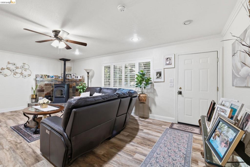 21999 Fallview, Sonora, CA 95370