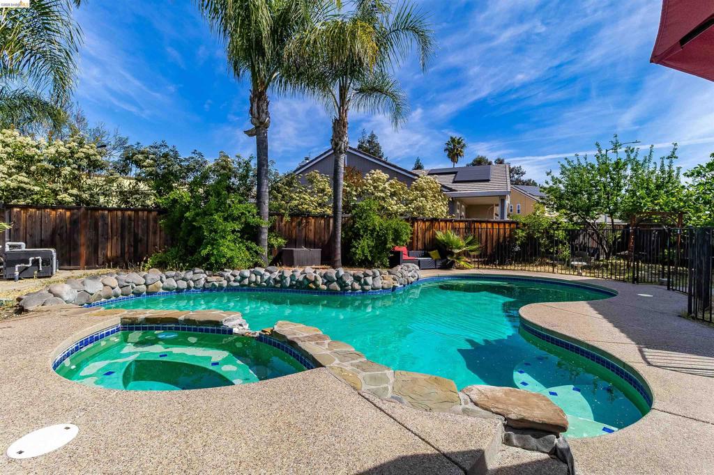 133 Laurian Court, Brentwood (CC), CA 94513