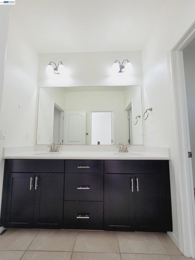 2100 Carrara St, Brentwood (CC), CA 94513