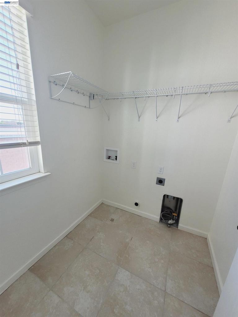 2100 Carrara St, Brentwood (CC), CA 94513