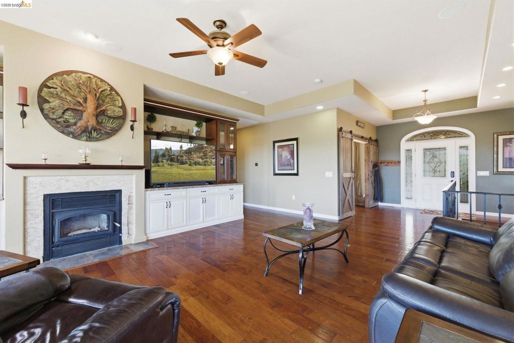 12808 Mammoth Mine Road, Jamestown, CA 95327