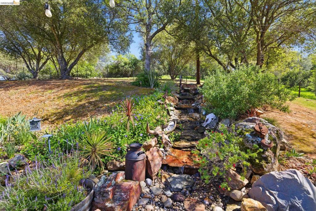 12808 Mammoth Mine Road, Jamestown, CA 95327