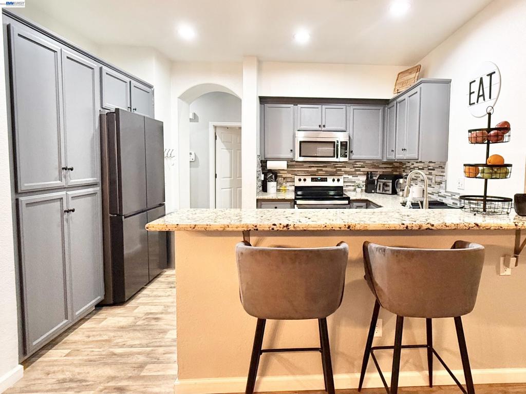 2408 Mountain Pride Court, Modesto, CA 95355