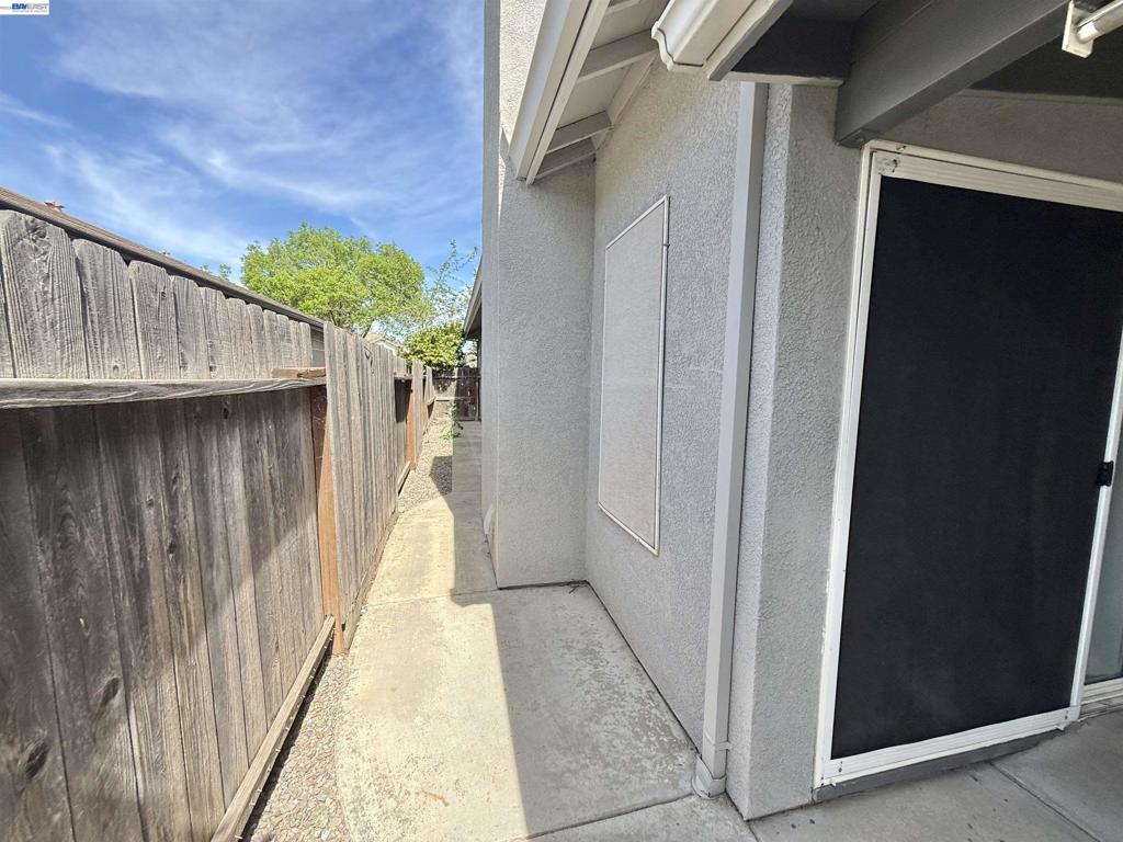 2408 Mountain Pride Court, Modesto, CA 95355