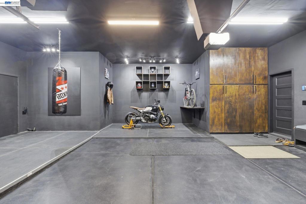 2394 Bharvani Ave, Manteca, CA 95337