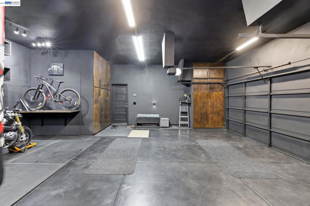 2394 Bharvani Ave, Manteca, CA 95337