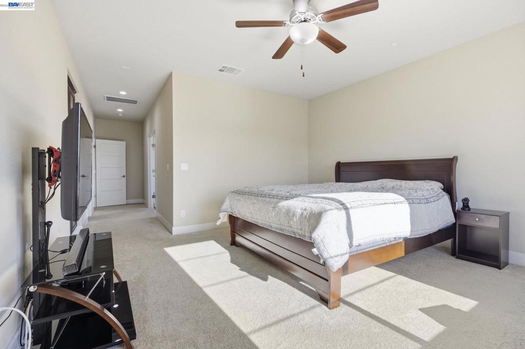 2394 Bharvani Ave, Manteca, CA 95337