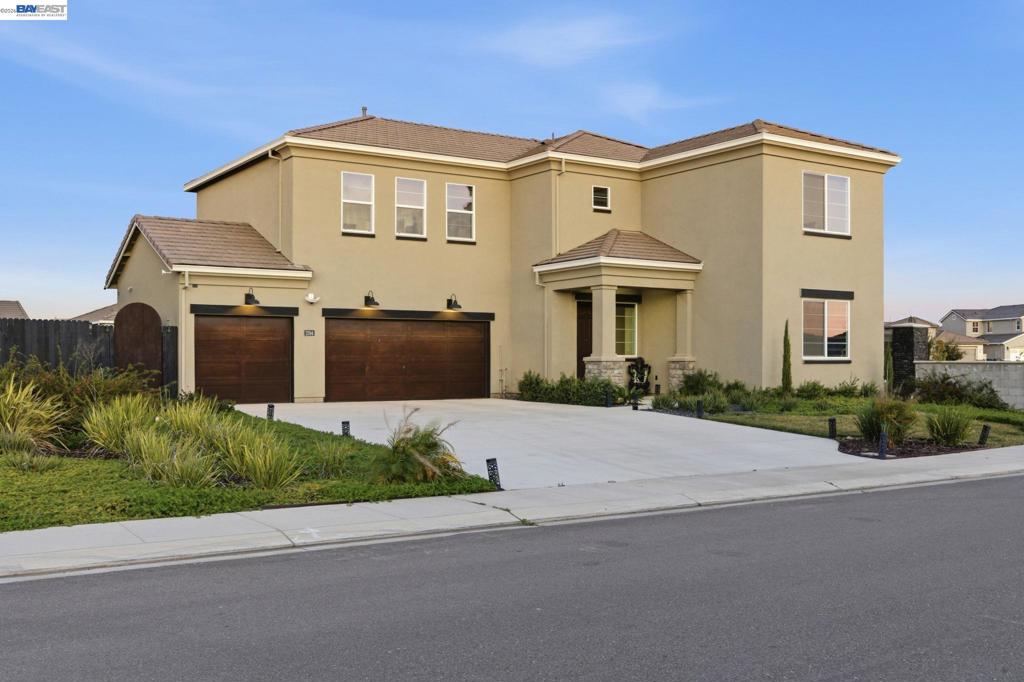 2394 Bharvani Ave, Manteca, CA 95337