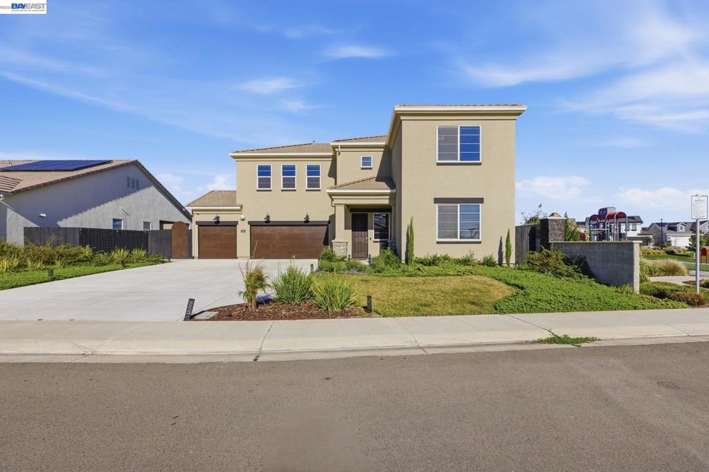 2394 Bharvani Ave, Manteca, CA 95337