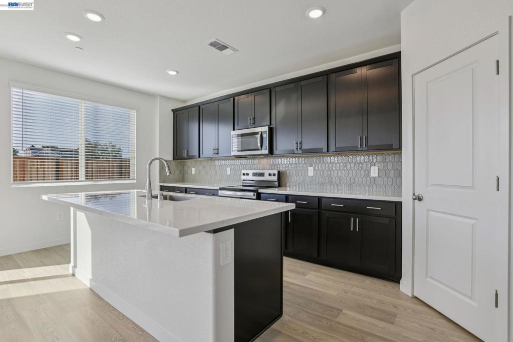 2311 Admiral Court, Brentwood (CC), CA 94513