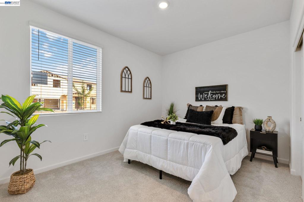 337 Frizzante Lane, Manteca, CA 95337