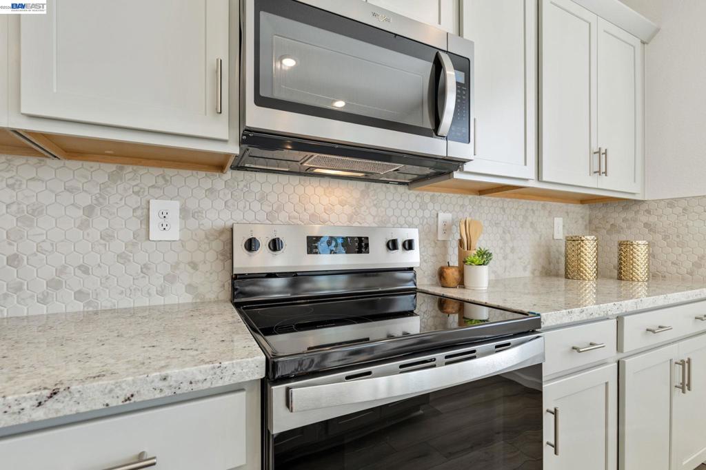 337 Frizzante Lane, Manteca, CA 95337