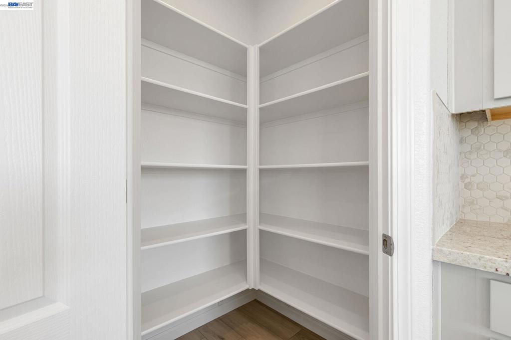 337 Frizzante Lane, Manteca, CA 95337