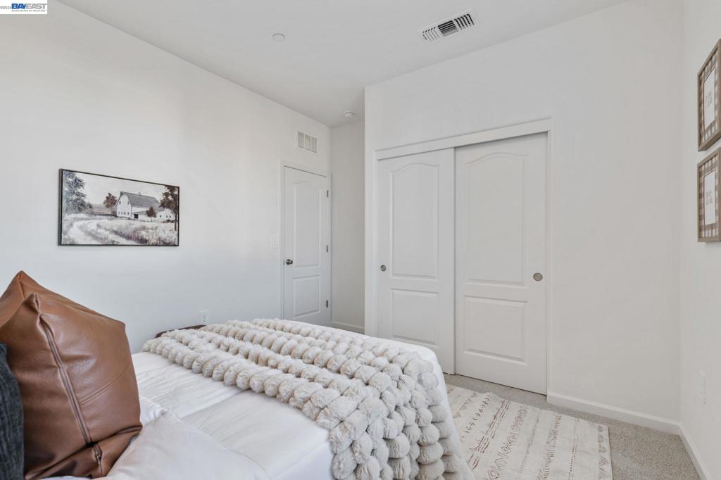 337 Frizzante Lane, Manteca, CA 95337