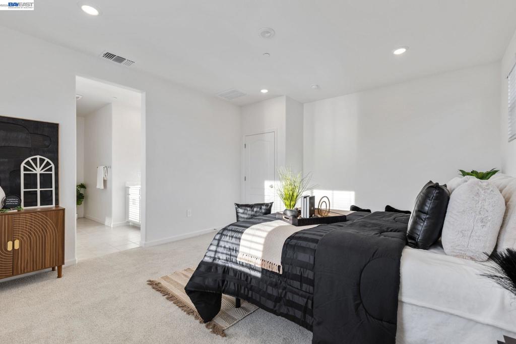 337 Frizzante Lane, Manteca, CA 95337