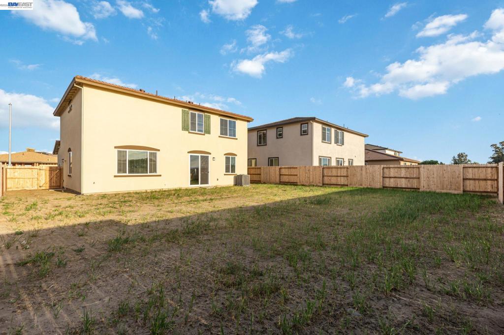 337 Frizzante Lane, Manteca, CA 95337