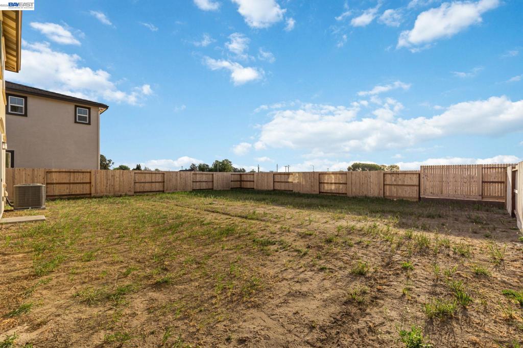 337 Frizzante Lane, Manteca, CA 95337