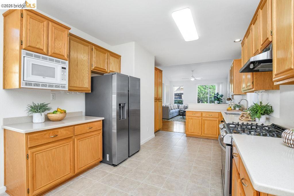 833 Mickelsen Ct, Brentwood (CC), CA 94513