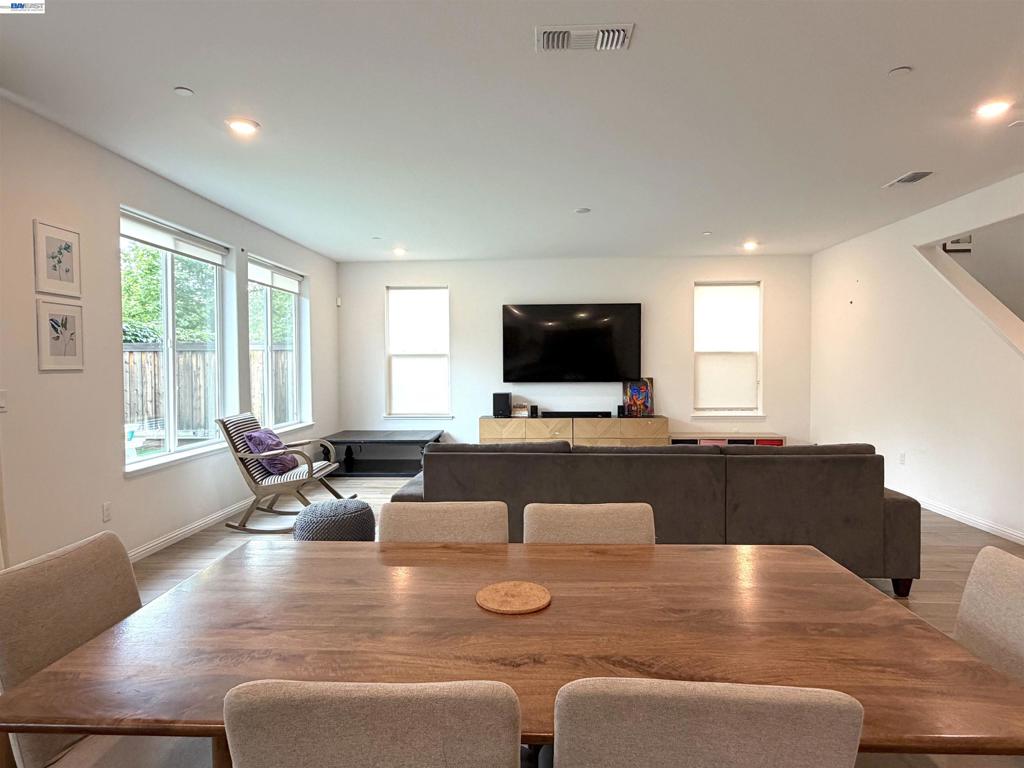 204 Wooley Creek Way, Brentwood (CC), CA 94513