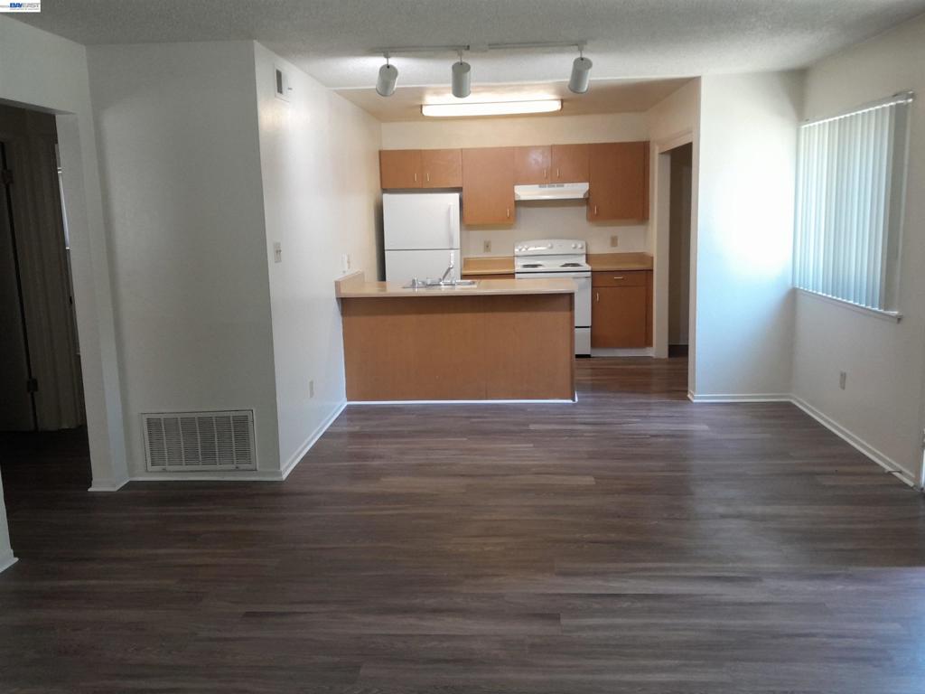 2212 Palisade, Modesto, CA 95350