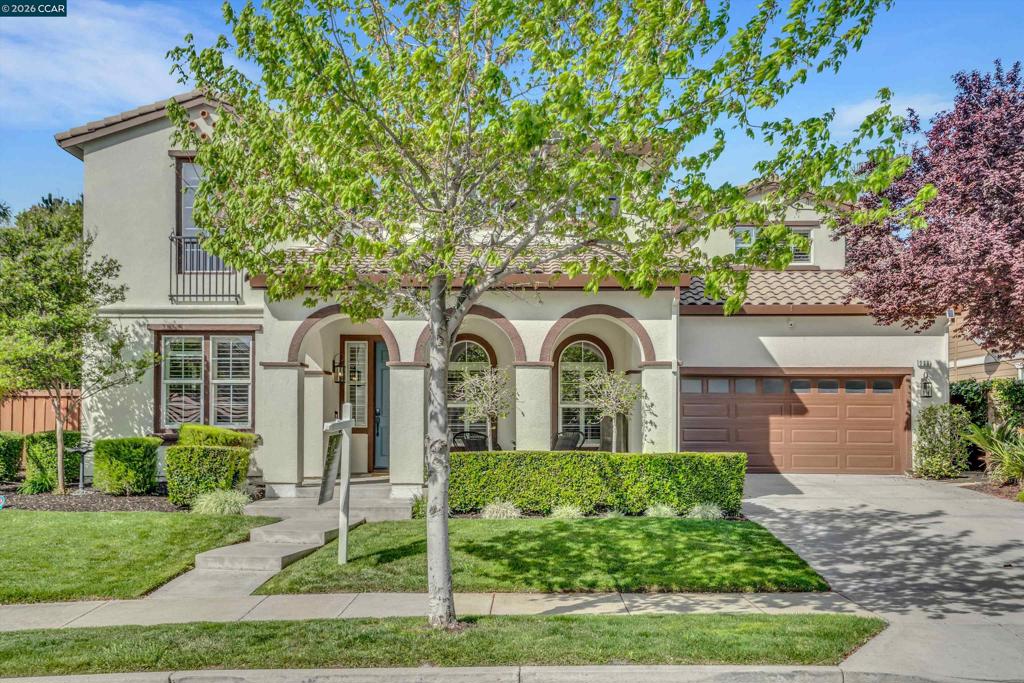 389 Roundhill Dr, Brentwood (CC), CA 94513