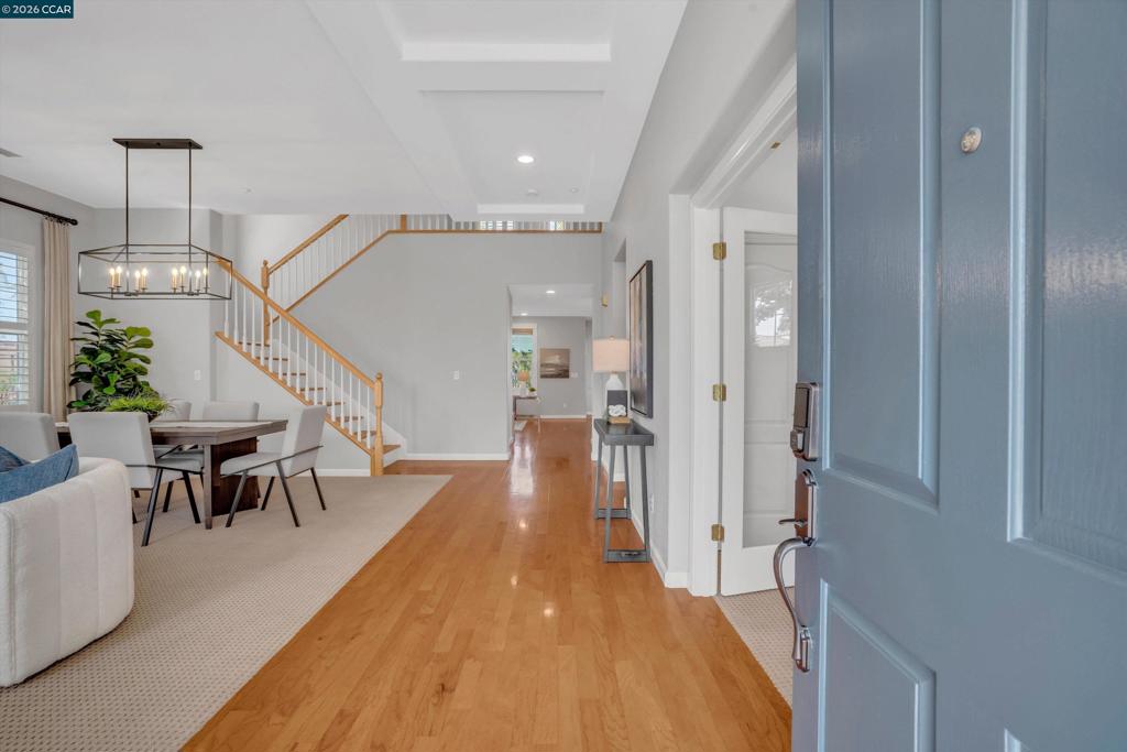 389 Roundhill Dr, Brentwood (CC), CA 94513