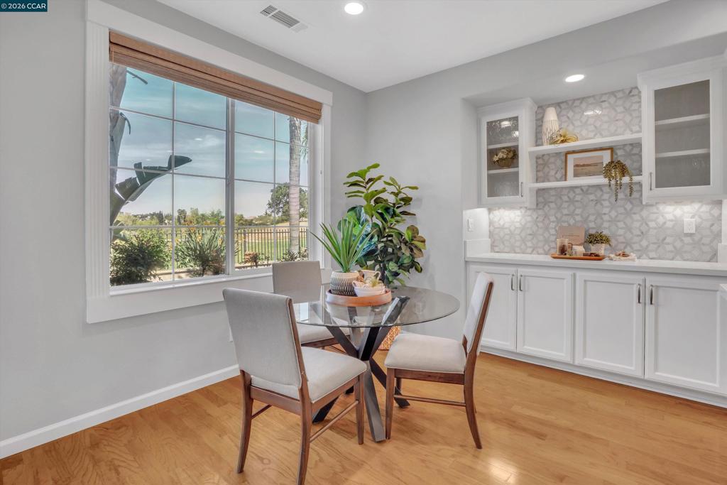 389 Roundhill Dr, Brentwood (CC), CA 94513