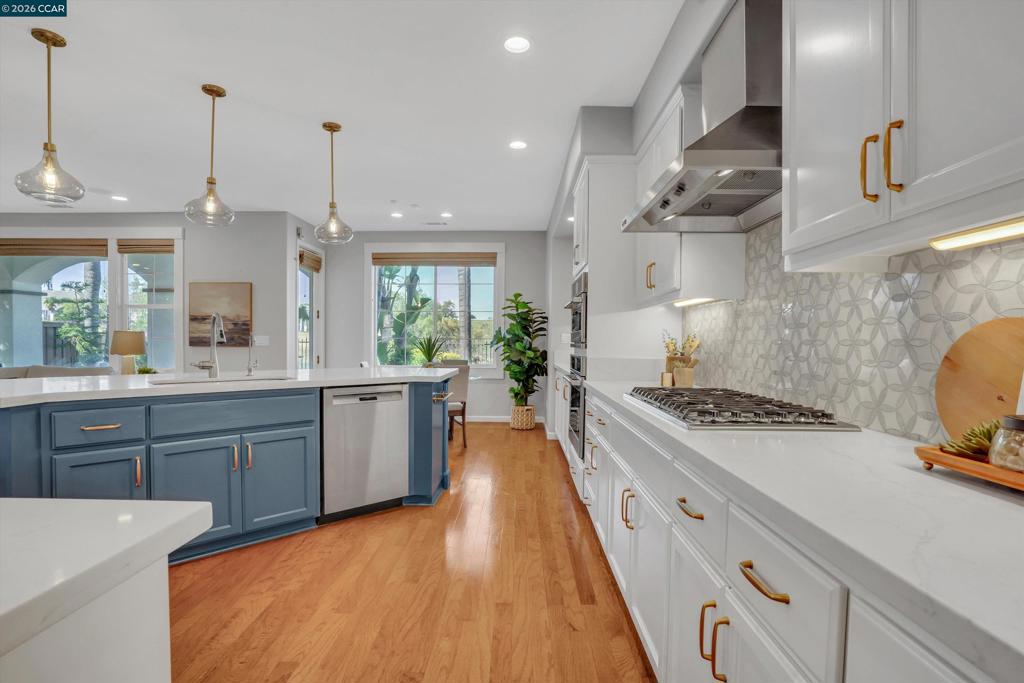 389 Roundhill Dr, Brentwood (CC), CA 94513