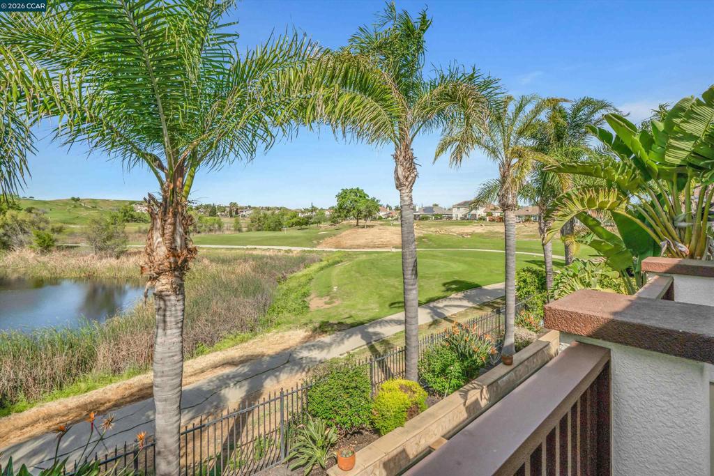 389 Roundhill Dr, Brentwood (CC), CA 94513