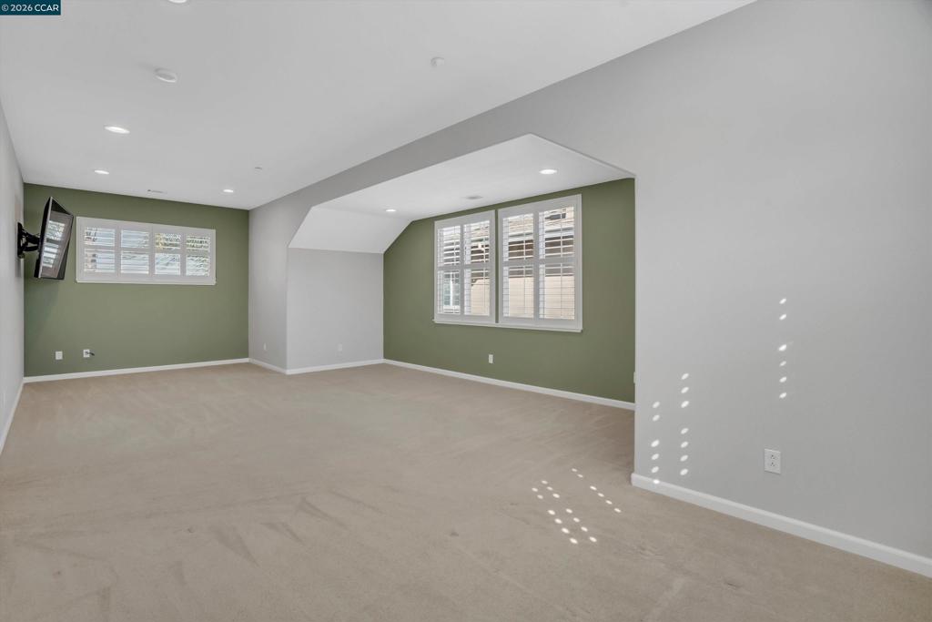 389 Roundhill Dr, Brentwood (CC), CA 94513