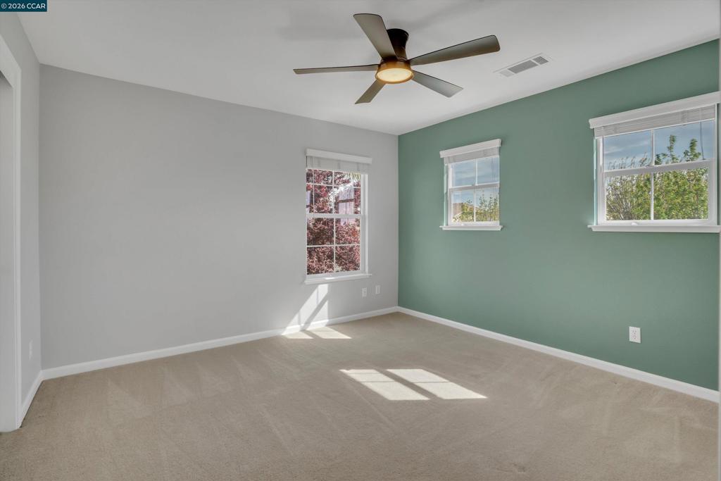 389 Roundhill Dr, Brentwood (CC), CA 94513