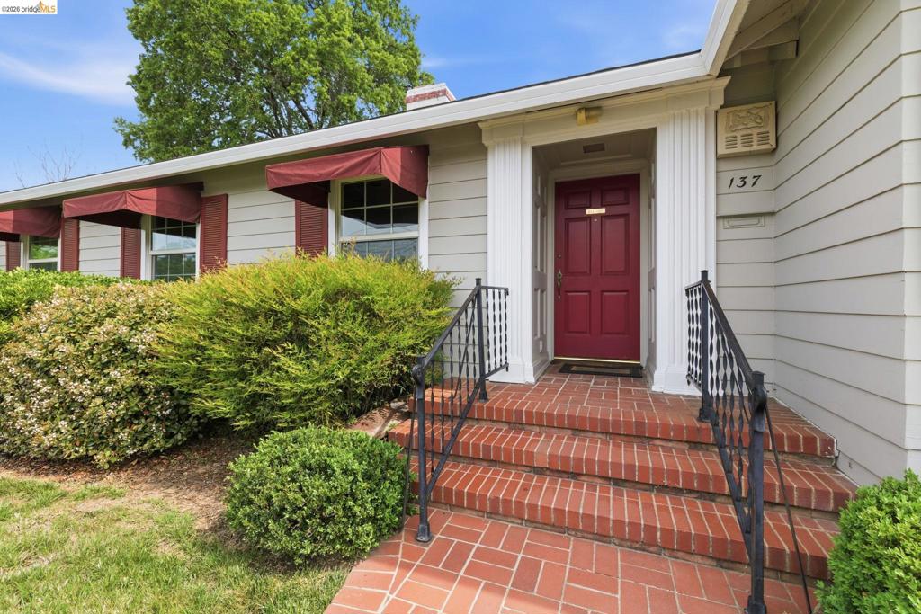 137 S Shepherd St, Sonora, CA 95370