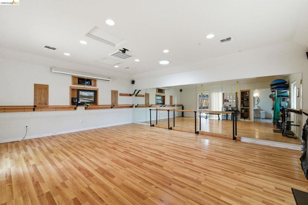 137 S Shepherd St, Sonora, CA 95370