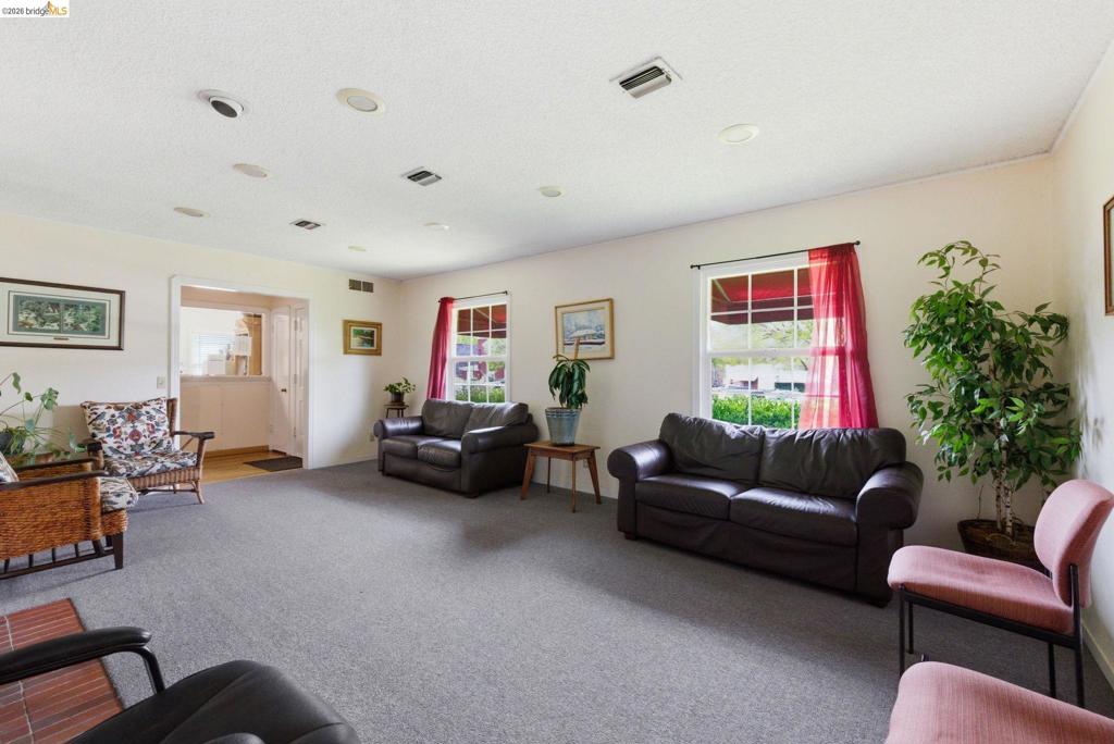 137 S Shepherd St, Sonora, CA 95370