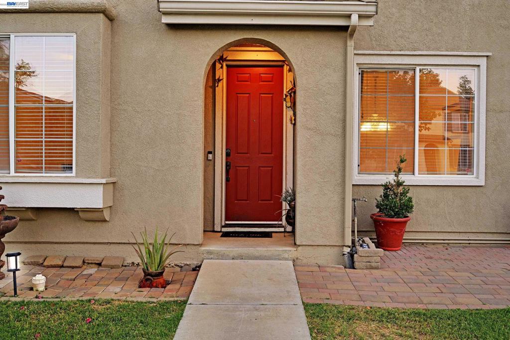 1419 Nubian St, Patterson, CA 95363