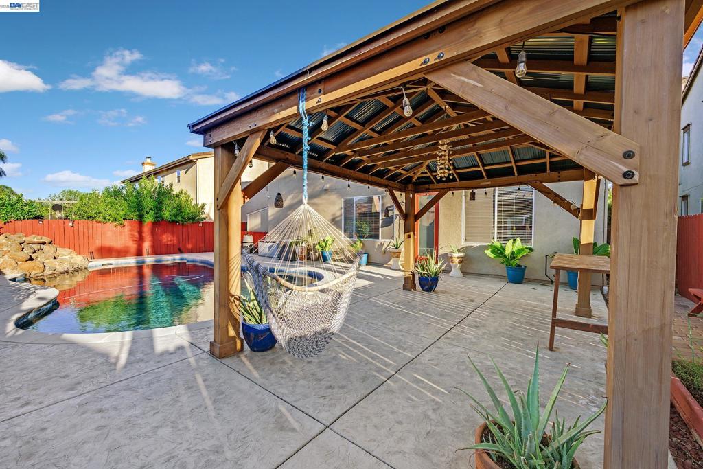 1419 Nubian St, Patterson, CA 95363