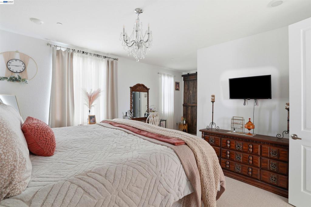 1785 Flaxen Ct, Manteca, CA 95337