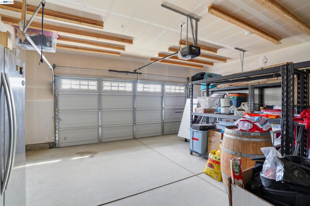 1785 Flaxen Ct, Manteca, CA 95337