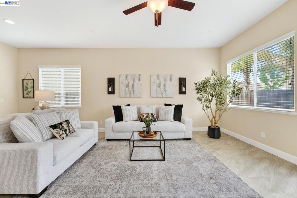 1973 Carogold Ln, Manteca, CA 95337