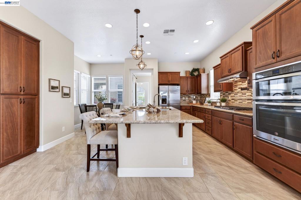 1973 Carogold Ln, Manteca, CA 95337