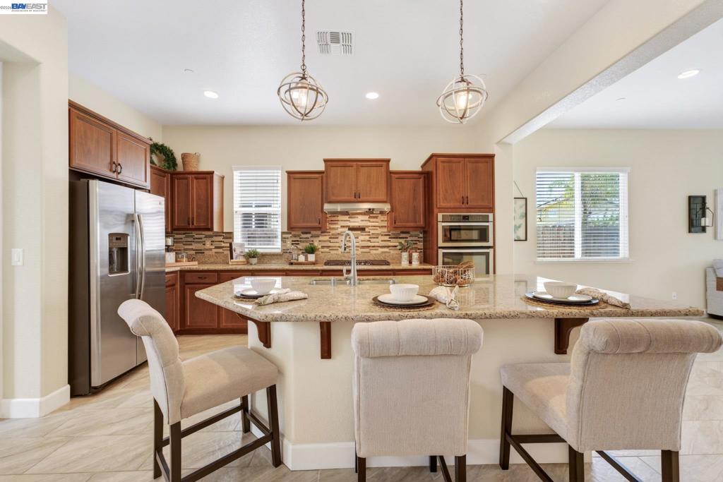 1973 Carogold Ln, Manteca, CA 95337