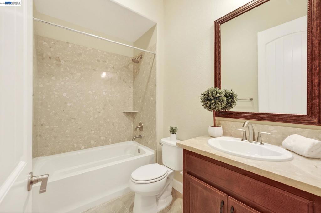 1973 Carogold Ln, Manteca, CA 95337