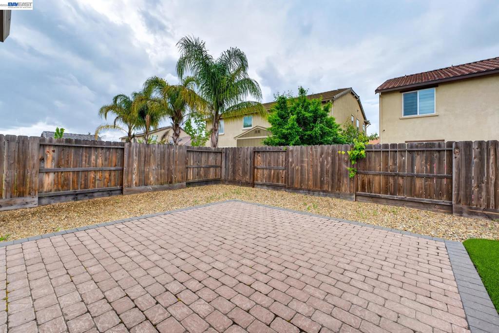 1973 Carogold Ln, Manteca, CA 95337